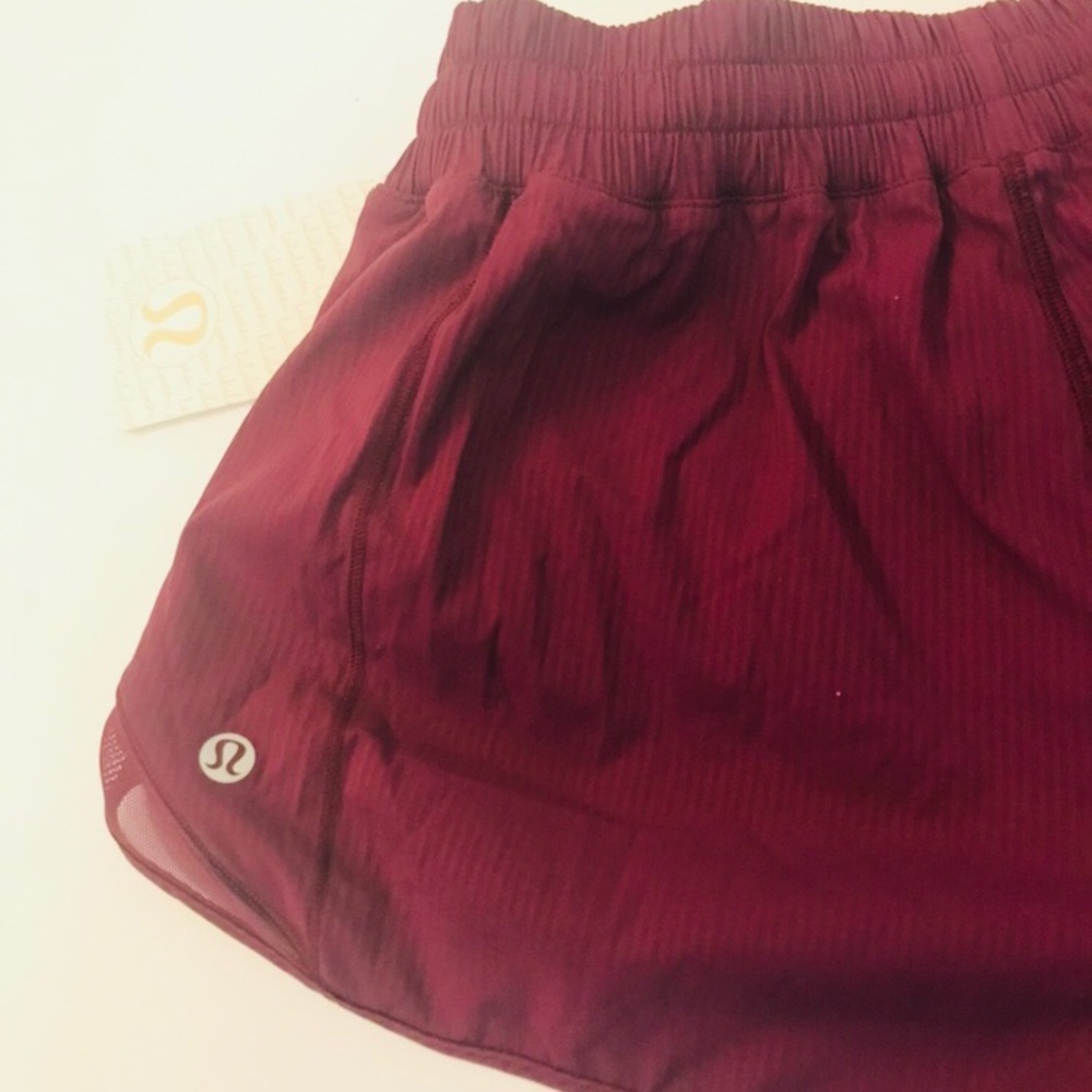 ‼️FINAL SALE Lululemon Athletica Shorts 2.5” - Picture 3 of 5